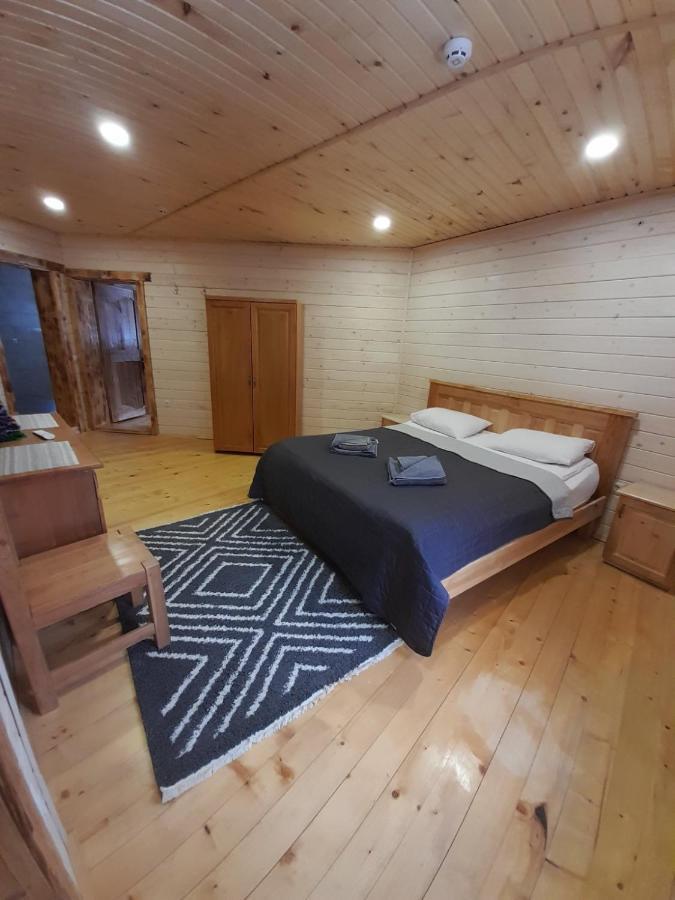 Hotel Berloga Pylypets Pilipets Zewnętrze zdjęcie
