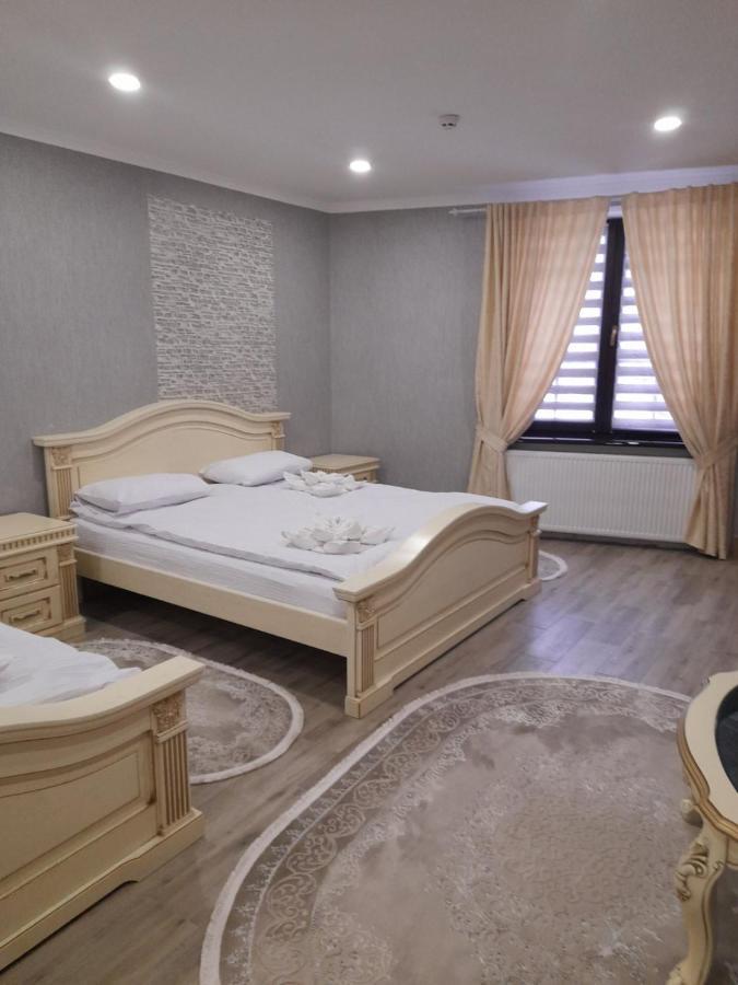 Hotel Berloga Pylypets Pilipets Zewnętrze zdjęcie